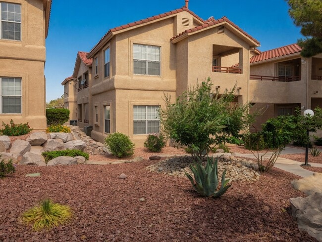 Building Photo - 520 Arrowhead Trl