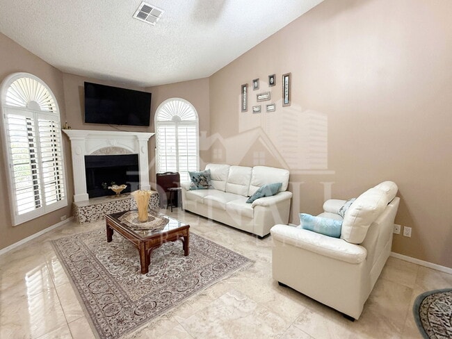 11011 N 92nd St Unit 1011