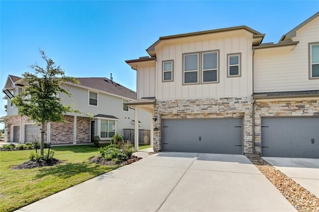 22635 Sutherland Bend Ln