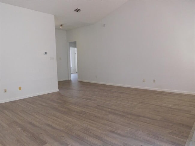 Photo - 2202 Quiet Wood Dr