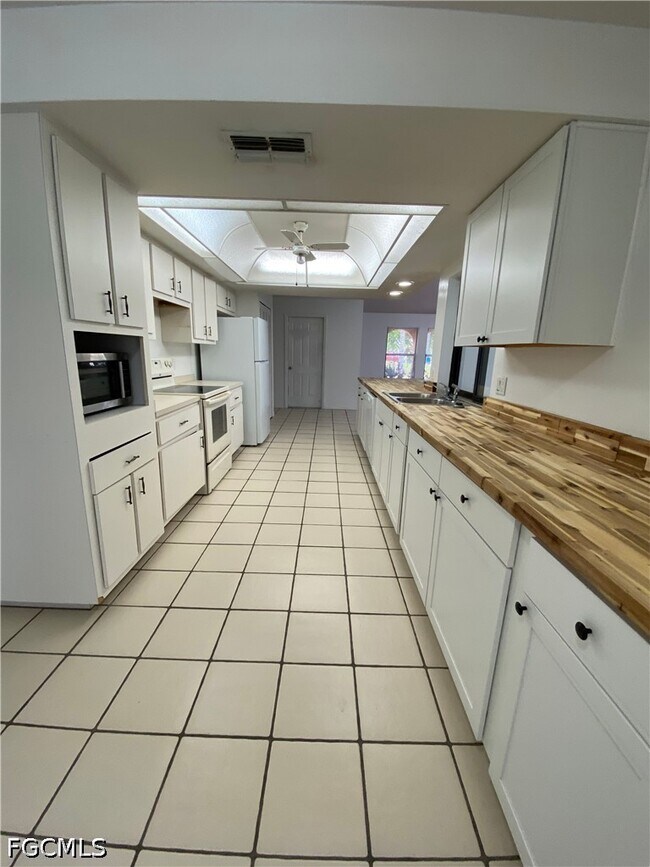 Photo - 1110 SW 15th Ave