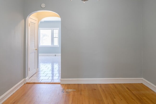 Photo - 5445 W 64th St