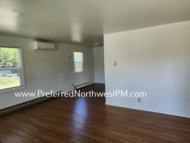 Photo - 1059 N 4th St