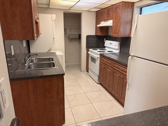 13870 SW 62nd St Unit 408
