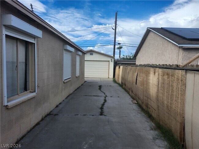 4624 Evergreen Pl