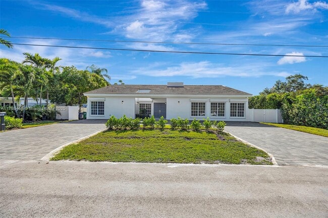 Photo - 6841 SW 71st Ave House