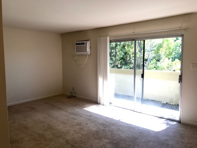 Photo - 1020 Dolores St Unidad 30