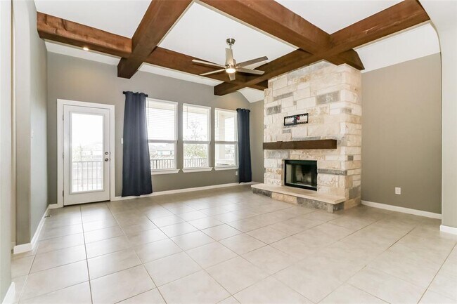 Photo - 115 Breakwater Dr