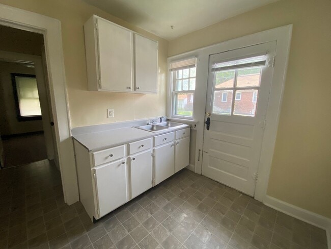 Photo - 1250 N Colorado Ave