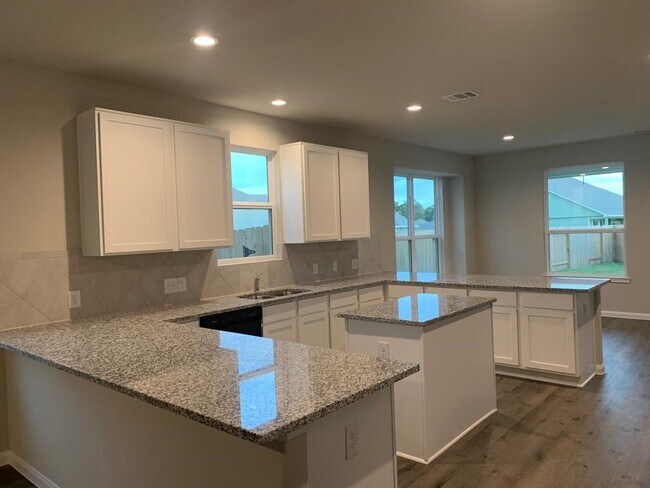 Photo - 14048 Lamprey Dr