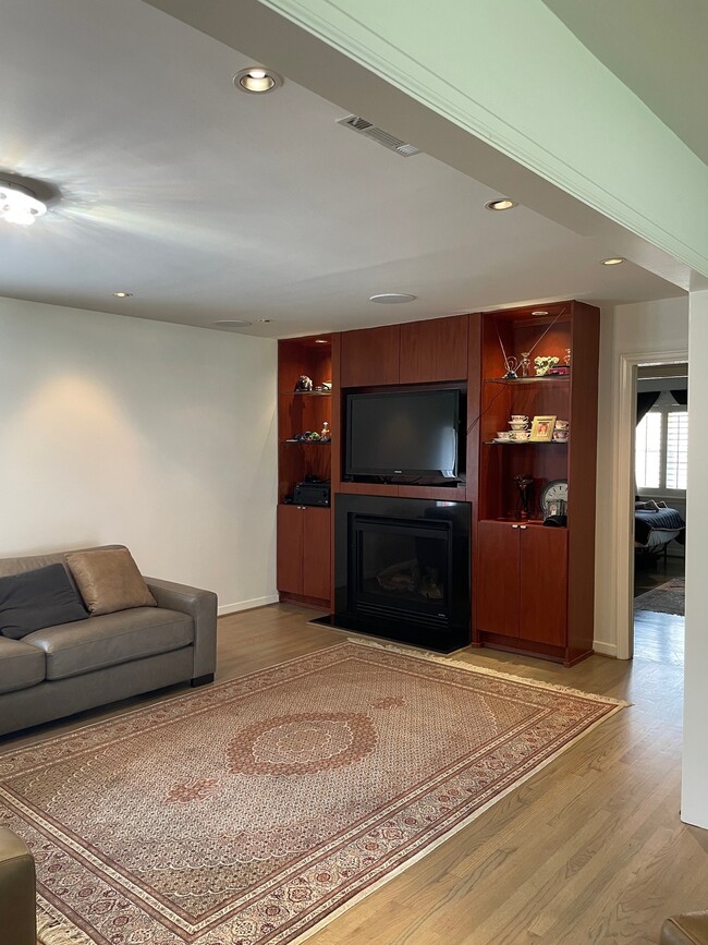 Photo - 5232 Piping Rock Ln