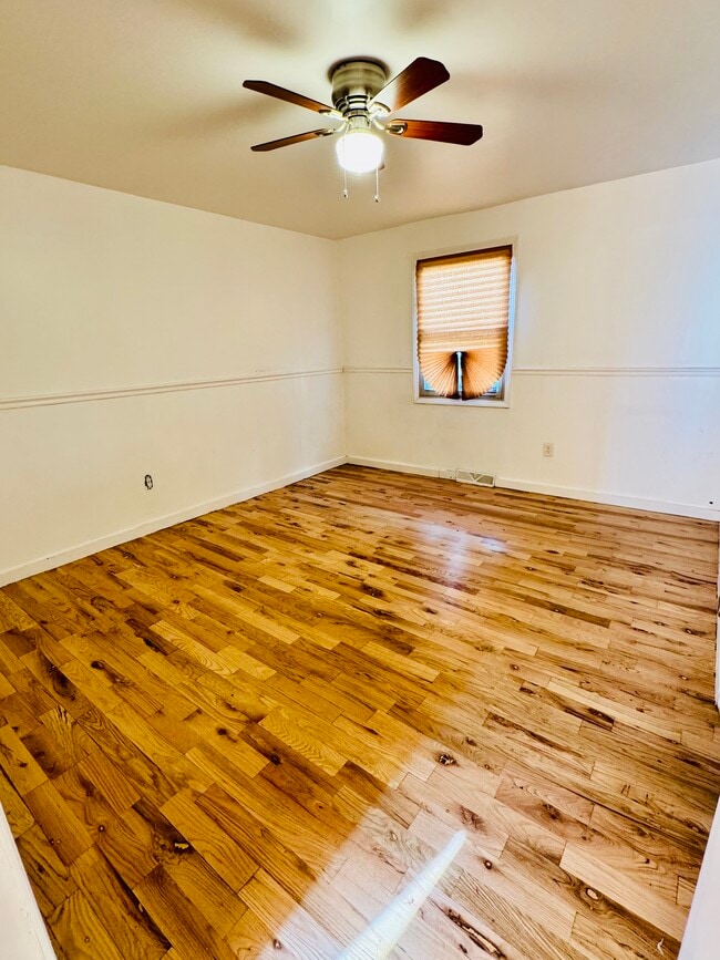 Photo - 4342 S Wells St