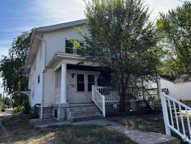 Building Photo - 2497 Steele Ave Rental