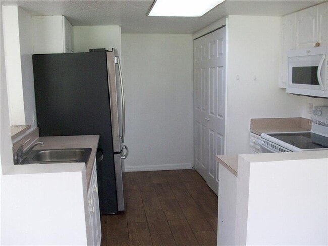 Photo - 511 Coconut Palm Way