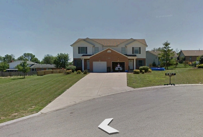 Building Photo - Beautiful 3 Bedroom Apartment Unit 1