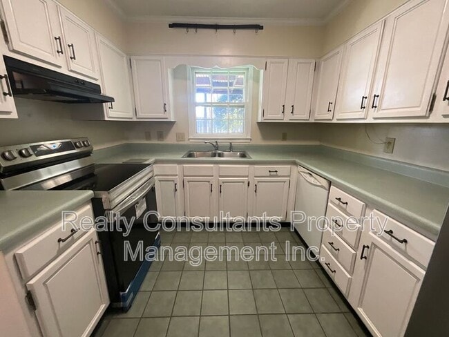 Photo - 3202-E Regents Park Lane