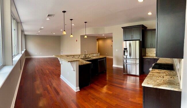 Photo - 45 Northampton E St Unidad 200