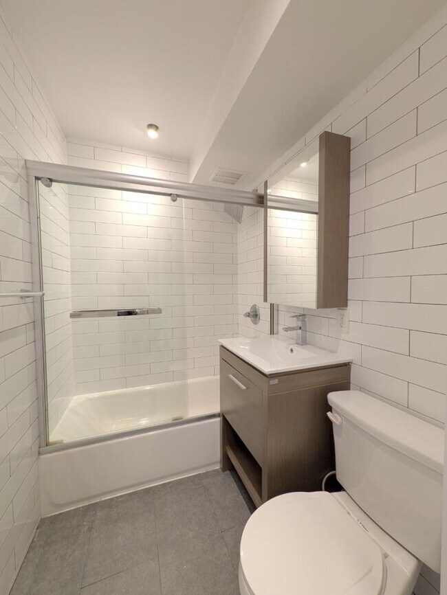 Photo - 10 bedroom in New York NY 10011 Unidad 4d