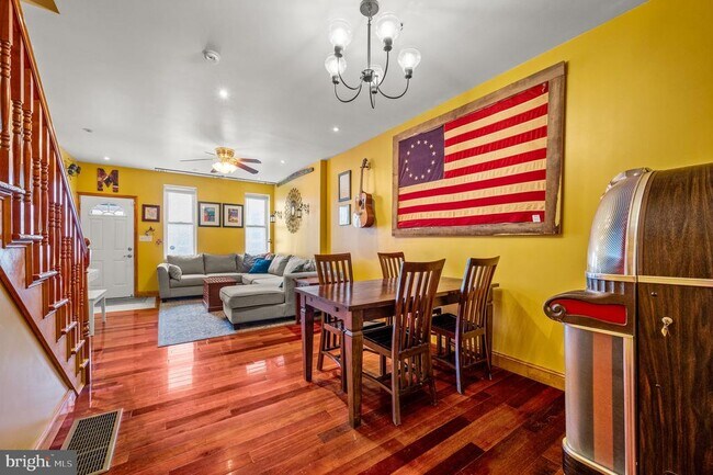 Photo - 1520 Dorrance St
