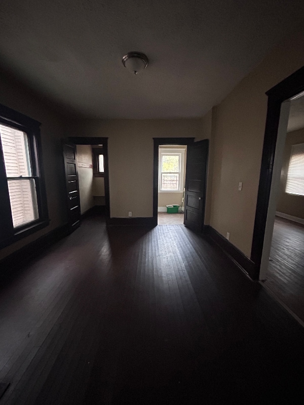 Photo - 1331 E 86th St