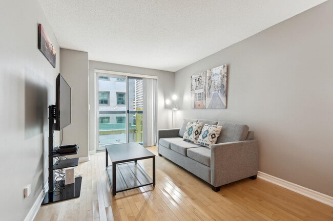 Building Photo - 168 Simcoe St Unit SI FL1-ID1030945P