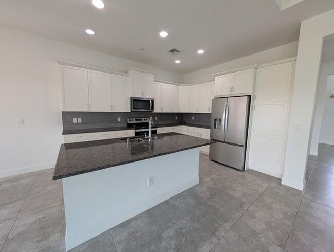 Building Photo - 4613 Citron Wy
