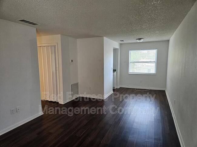 Photo - 4331 Glenwood Ave Unit #7