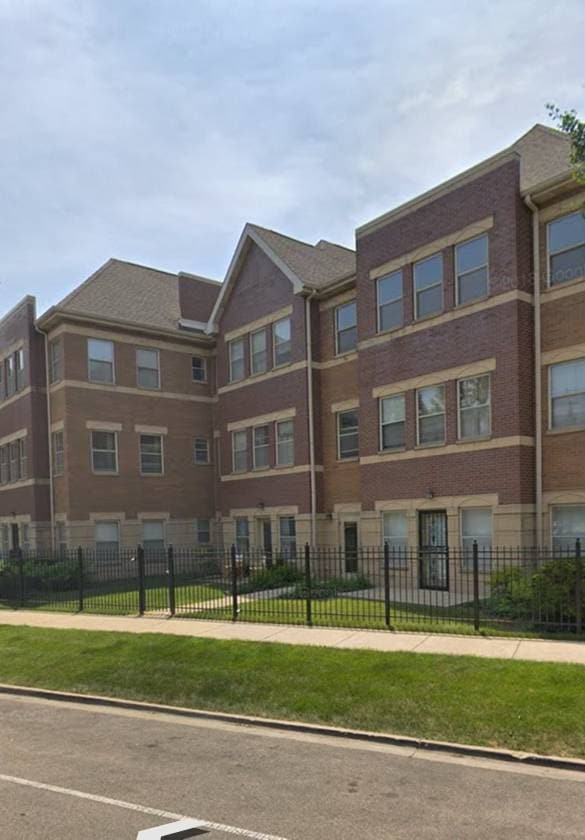 Building Photo - 4114 S Drexel Blvd Unit North Kenwood Condo