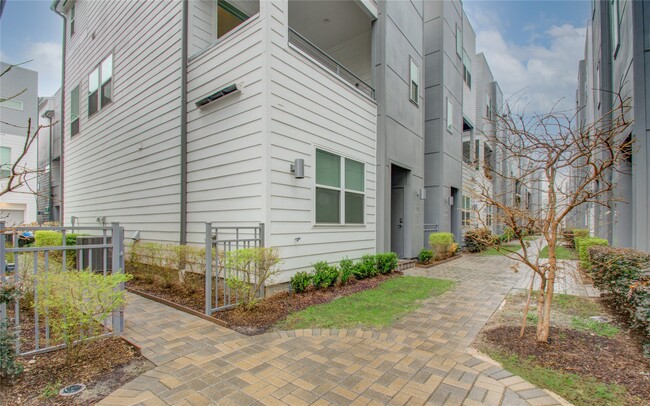 Photo - 2717 Eado Grove Ln