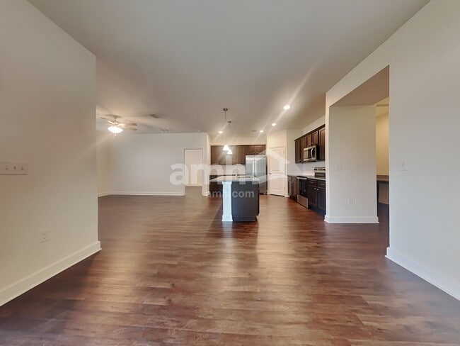 Photo - 3791 Lk Blf Lp