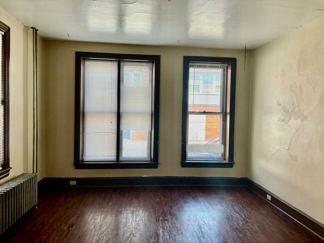 Photo - Duplex For Rent