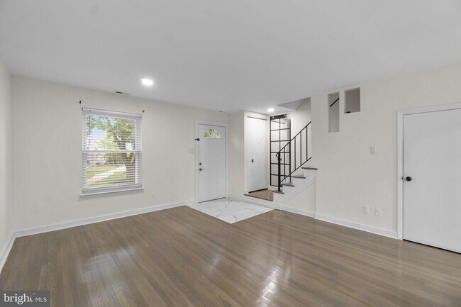 12 Coats Bridge Pl