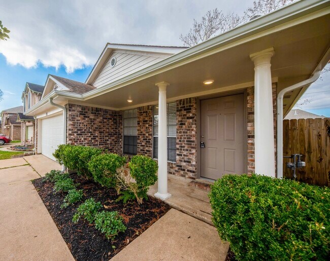 Photo - 121 Coffee Ln