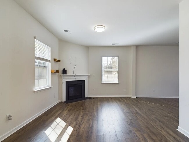 Photo - 5012 Jamie Sloop Ln