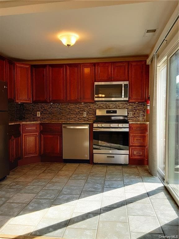 Photo - 3410 Whispering Hills Dr