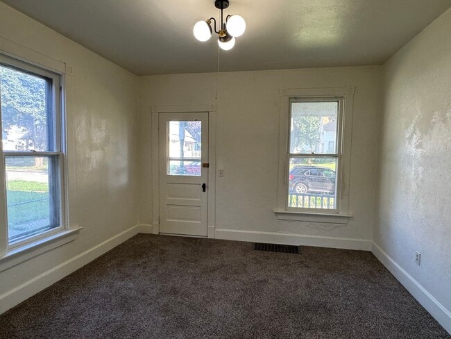 Photo - 2325 McKinley Ave