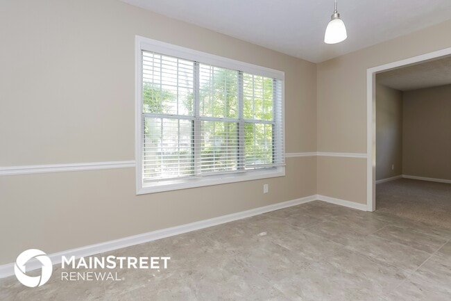 Photo - 546 Lone Oak Dr