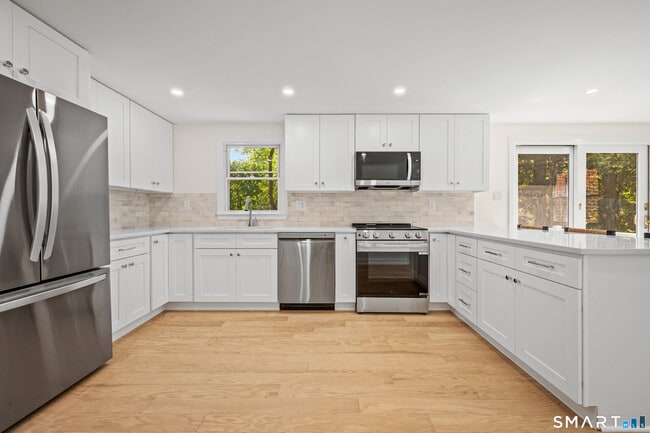 Photo - 22 Carrona Dr