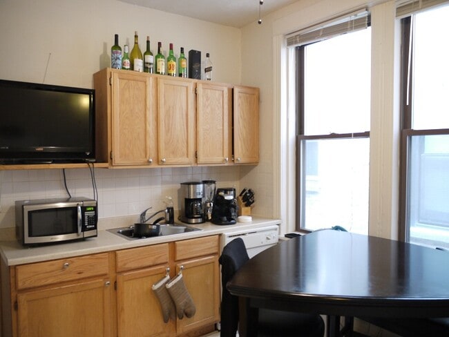 Photo - Harris Point Chicago