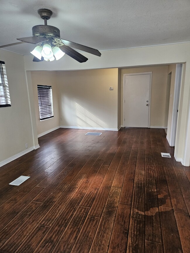 Photo - 9804 N 11th St Unit Down