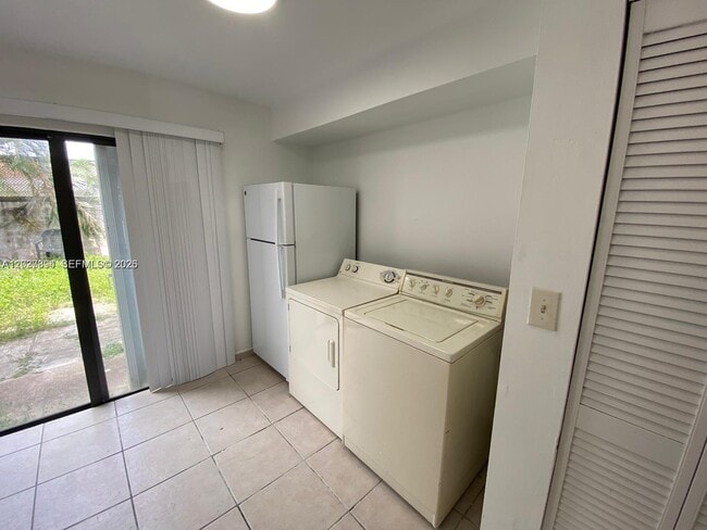 Photo - 1813 SW 107th Ave