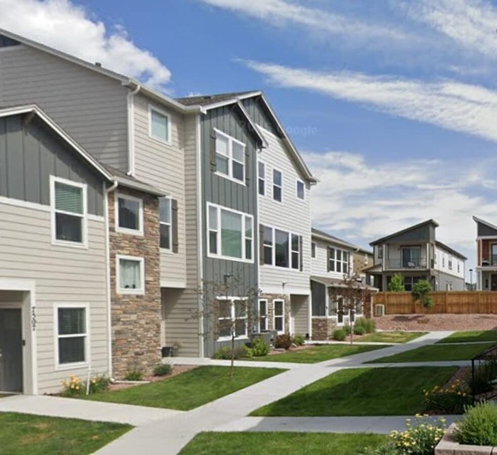 Three Bedroom Townhome - Three Bedroom Townhome