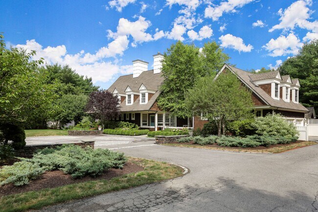 Photo - 556 Riversville Rd