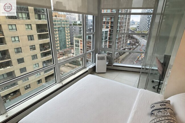 1283 Howe St Unit Tate