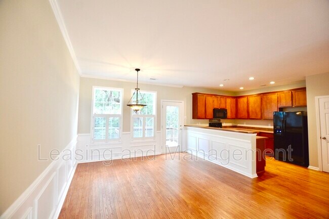 Photo - 1402 Hamlin Park Cir