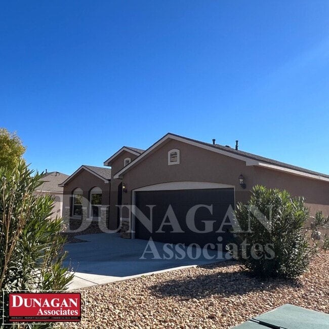 Photo - 409 Baler Ln