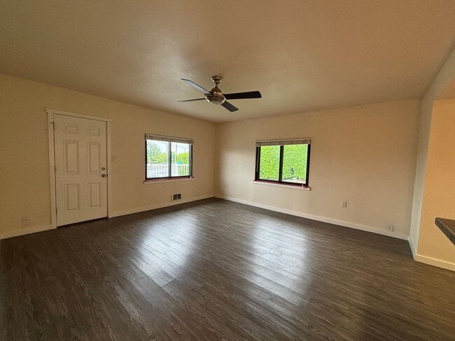 Photo - 2018 S 104th St Unidad 2020