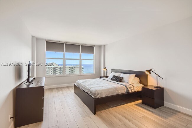 3800 S Ocean Dr Unit 1818 (Available NOW)