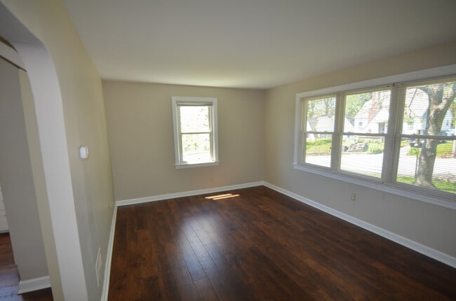 Photo - 257 Sunset Ave Unit #1