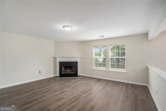 Photo - 3015 Whittier Way